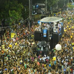 baiana system navio pirata