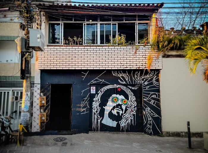 Fachada da Discodelia Pub e Records