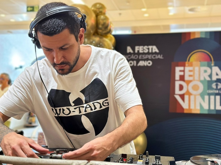 Feira do Vinil – DJs Telefunksoul, Praga Tecno, Julli Rodrigues, Nate Mônaco e Jerônimo Sodré