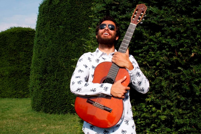João Sabiá em ‘João & Violão’