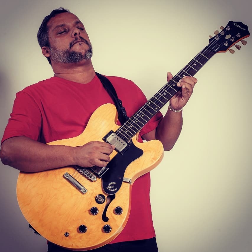 Lula Magalhães & Chris Macchi – Duo Acústico