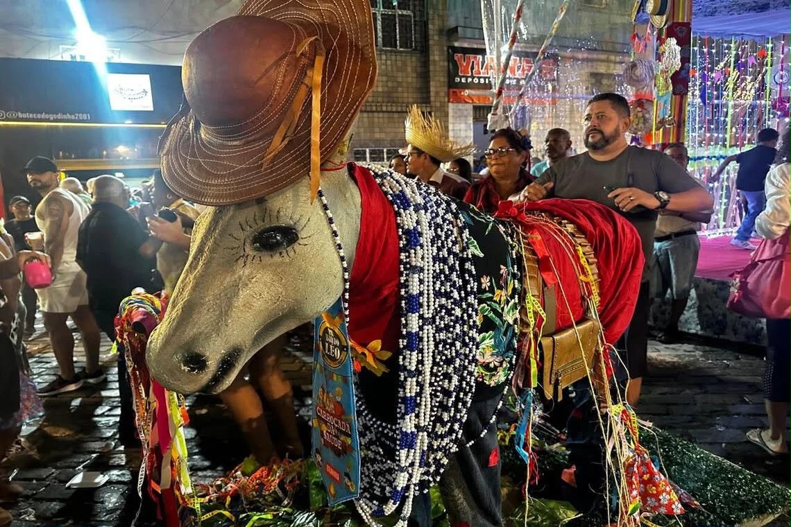 Carroçada da Saúde – Arrastão do Forró e Charanga da Alegria